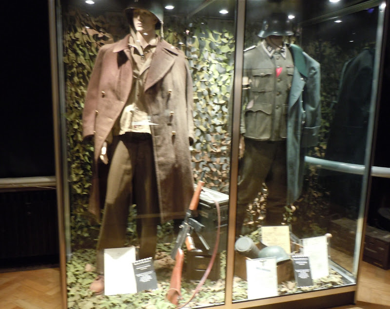 Band of Brothers TV uniforms