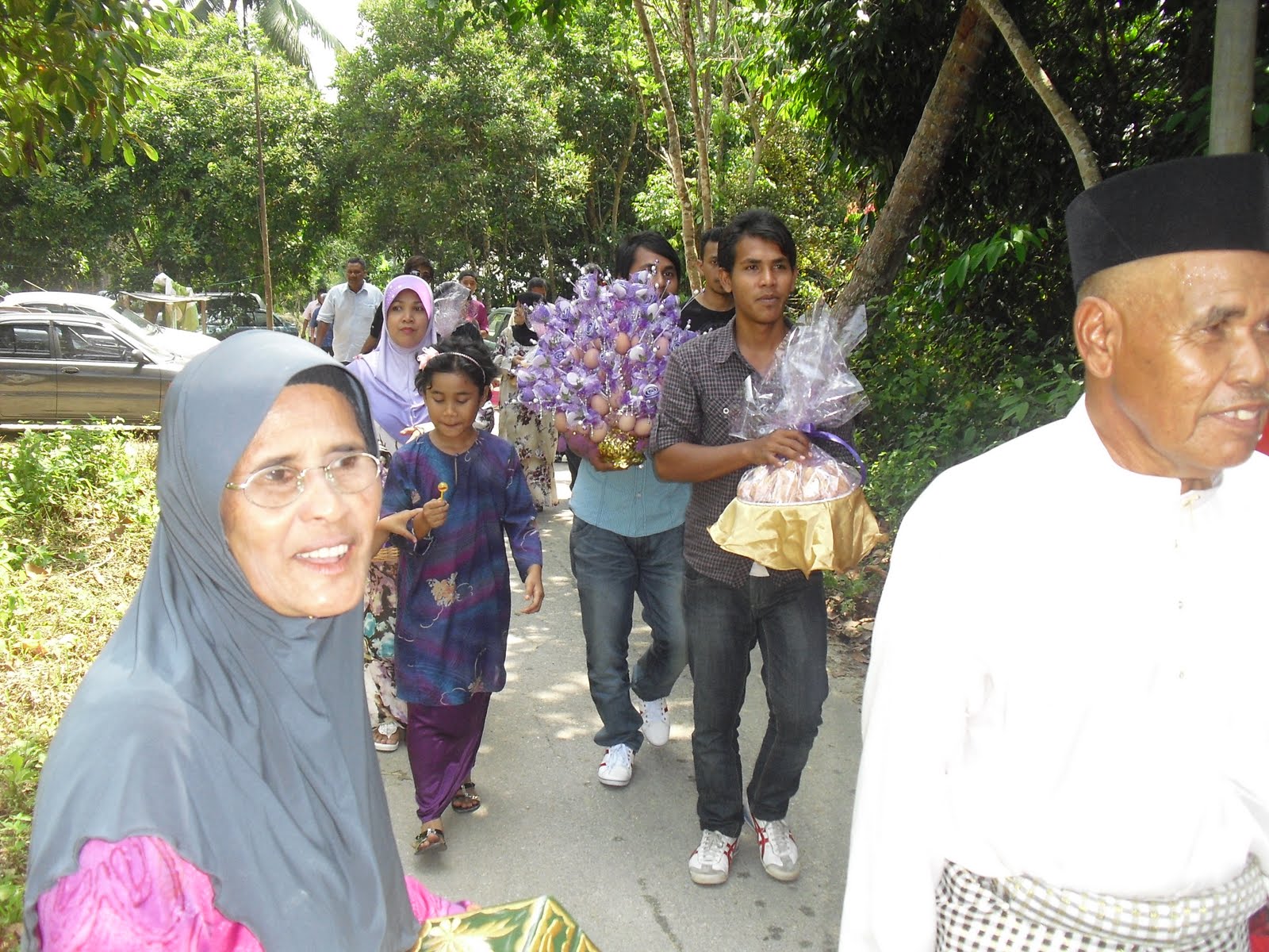 cerita-ceriti indahnya keluargaku: September 2011