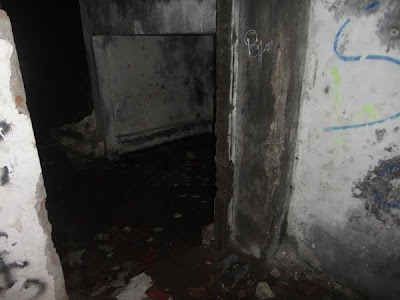 Corat - Coret: Rumah Hantu Darmo