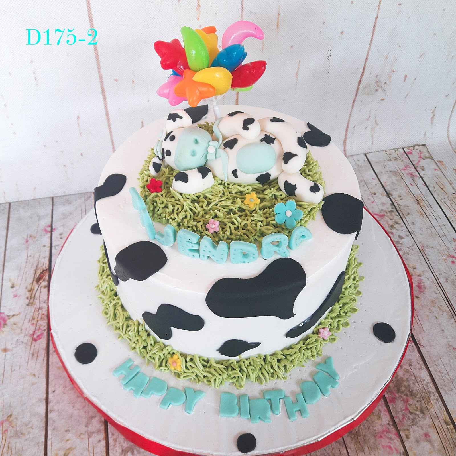 DaniQa Cake  and Snack Kue ulang  tahun  tema anak  sapi