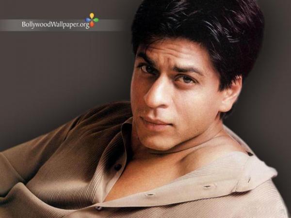 sharukh khan wallpaper. Shahrukh Khan hot celebrity