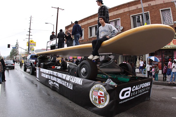 THE WORLDS LARGEST SKATEBOARD 6