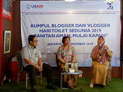 narasumber talkshow pada Hari Toilet Sedunia