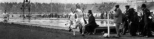 Mel Sheppard wins 1908 Olympic Gold in 1,500 meters beating Britain's Harold Wilson 