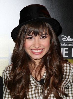 Demi Lovato hairstyles