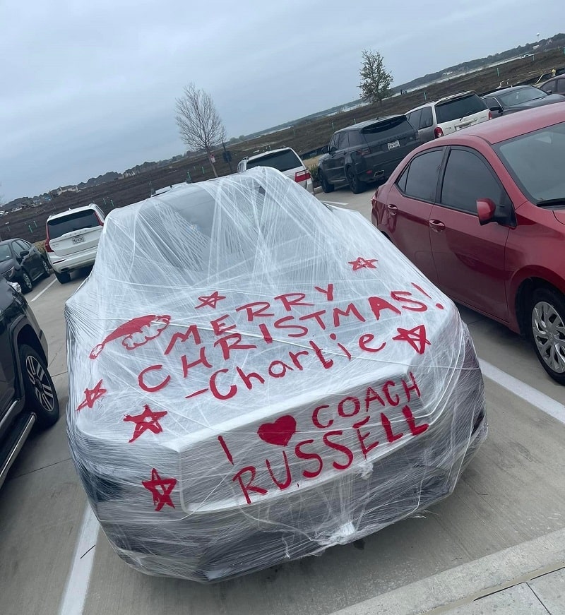 elf saran wrapped the car