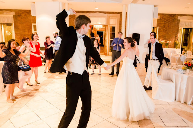 Newton White Mansion Wedding | Photos by Heather Ryan Photography