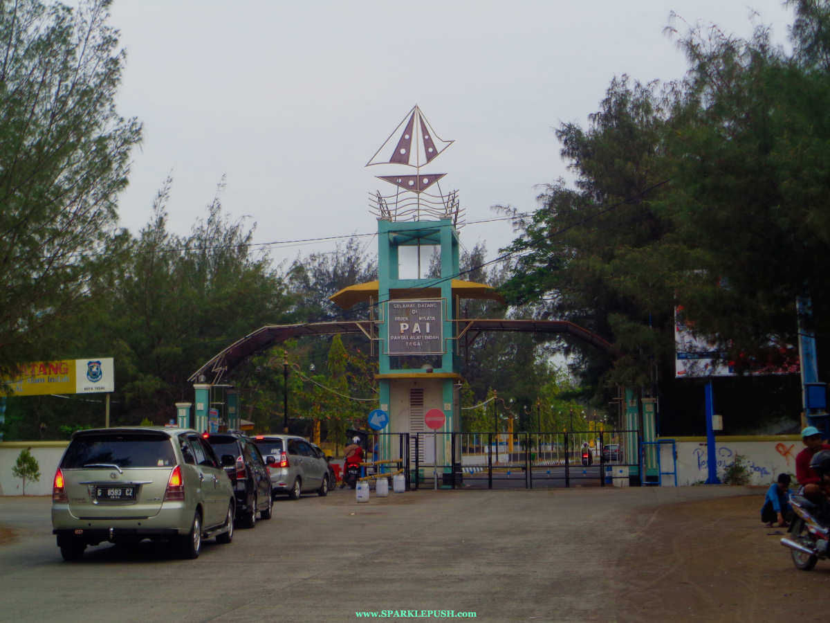 Jalan-jalan Ke Pantai Alam Indah Tegal