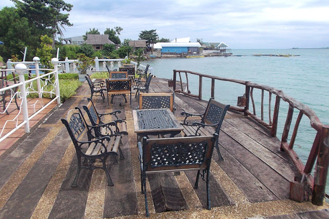 right side view of the boardwalk at Tanghay View Lodge in Guiuan Eastern Samar