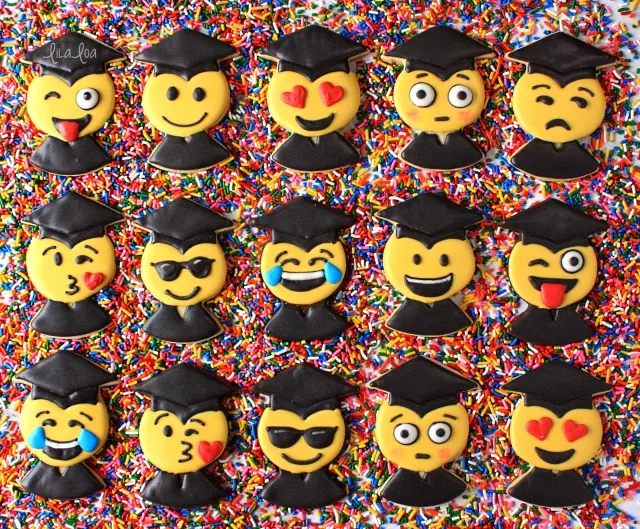 Emoji Graduate cookies -- cookie decorating tutorial