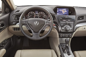 Interior view of 2015 Acura ILX 2.0L Tech