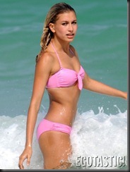 hailey-baldwin-in-a-pink-bikini-in-miami-beach-03-675x900