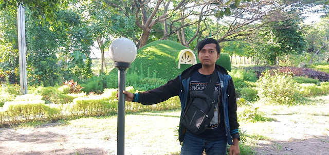 Bukit Teletubies Ada Di Taman Keplak Sari Atau Kebun Ratu Jombang