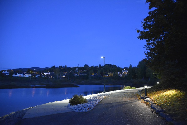 hønefoss elvelangs