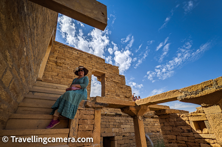 Kuldhara is right up there next to Bhangarh in the list of the most haunted places in India. And when we discussed our plans to go there in the afternoon, our hotel person immediately warned us not to do so. "It is a haunted village. Don't go there close to the evening. Visit in the morning and be back by lunch."