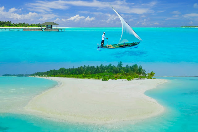 Maldives_holiday_island_resort
