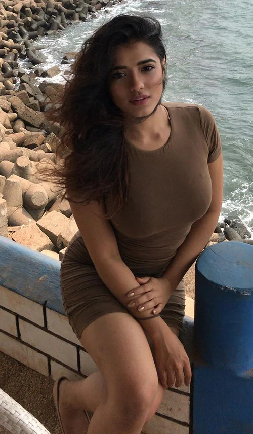 ketika sharma curvy indian actress