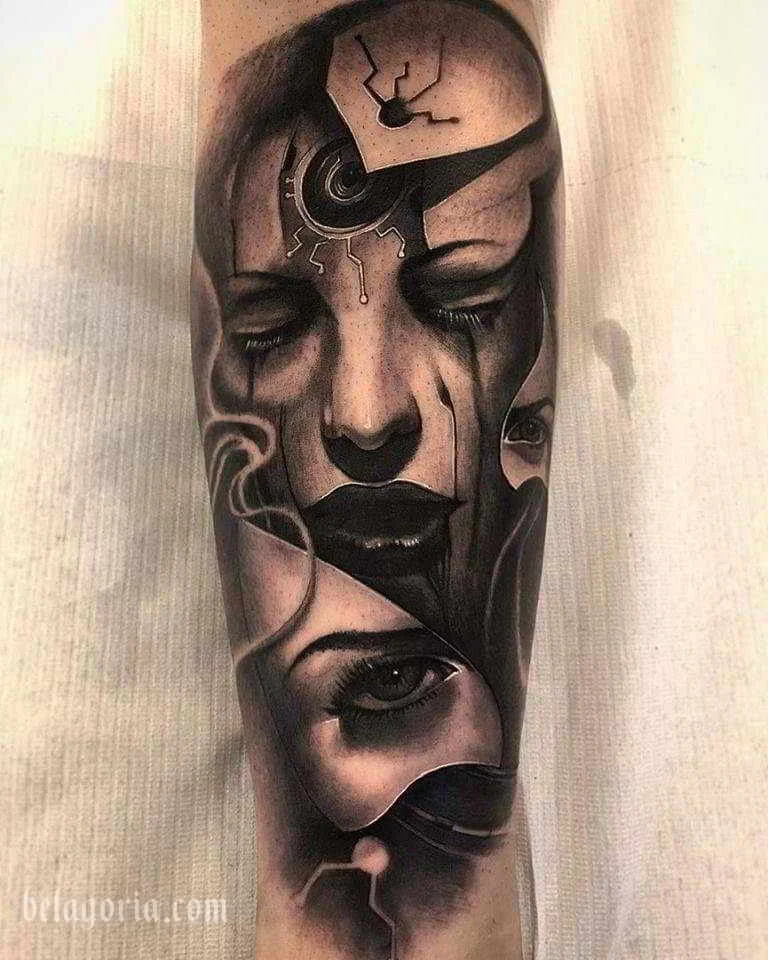 Tatuaje espectacular en estilo realista