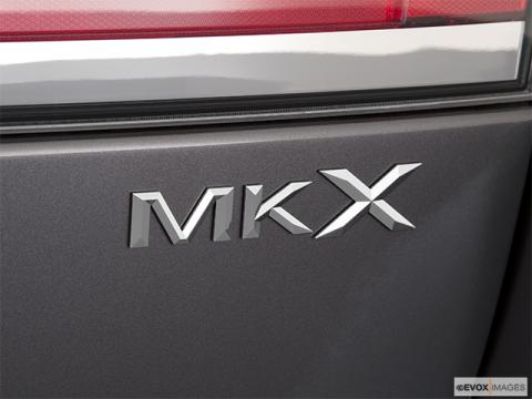 2010 Lincoln MKX Crossover SUV Emblem