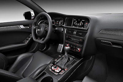 2013 Audi RS4 Avant Dashboard