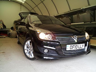 VAUXHALL ASTRA VAN Sportive SE 1.9 CDTi black