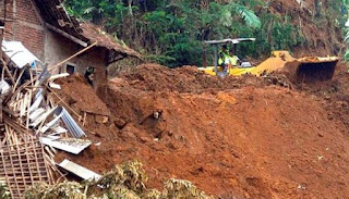 Operasi Tim SAR Pencarian Korban Longsor di Purworejo Dihentikan, Keluarga Ikhlaskan 3 Korban yang Hilang - Commando
