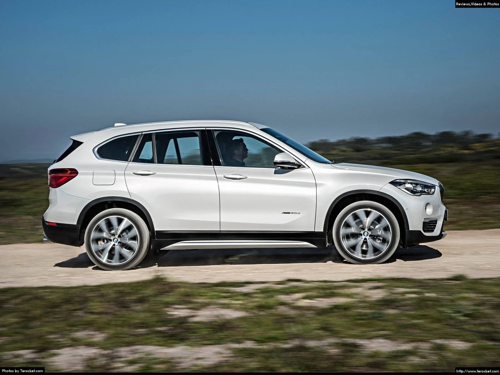 Hình ảnh xe ô tô BMW X1 2016 & nội ngoại thất