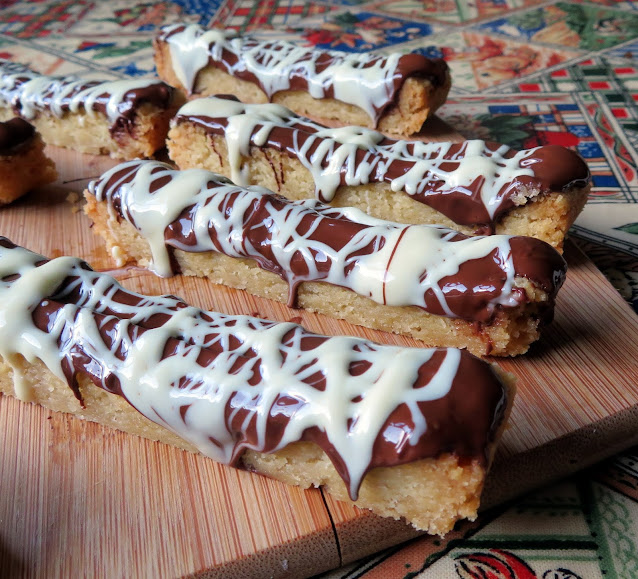 Mint Chocolate Shortbread Fingers