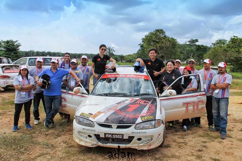 Suria FM mendekati Rally - Lihat siapa pandu kereta rally !