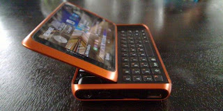 SPESIFIKASI DAN HARGA NOKIA E7