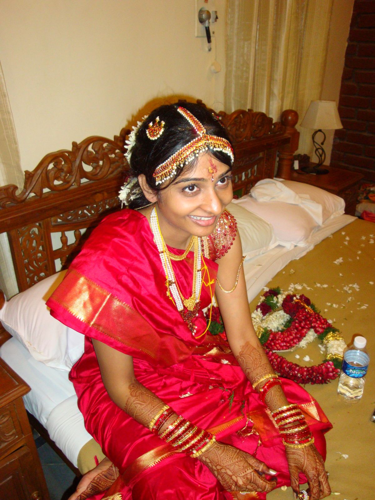 TELUGU WEB WORLD: South Indian Andhra Bridal Hairstyles