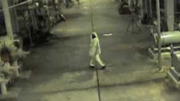 Hantu Kilang Minyak Terekam CCTV
