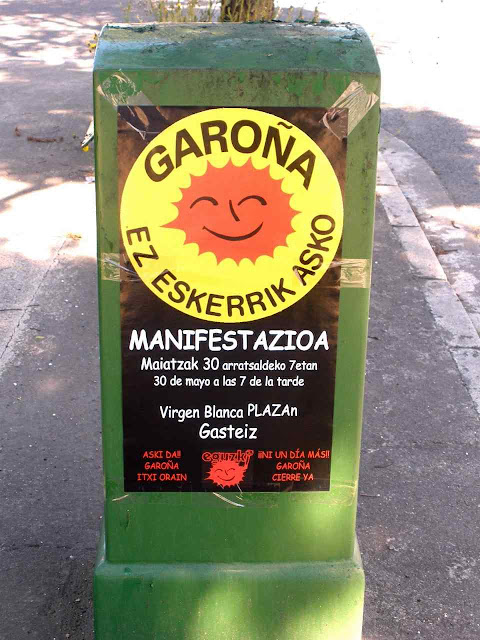 Cartaz  convoca a manifestação para fechar a central nuclear de Santa Maria de Garoña.