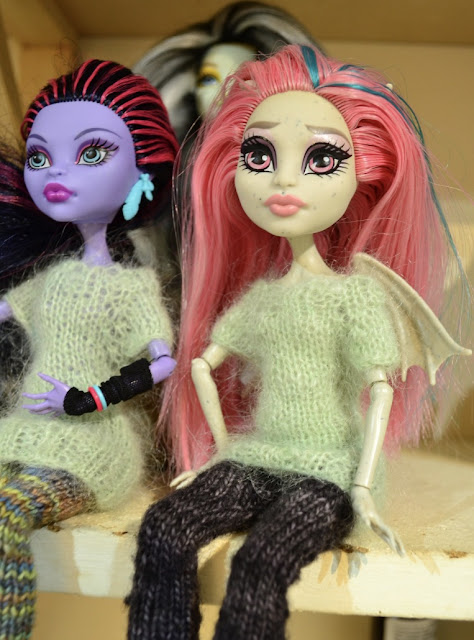 Monster High Doll Free Knit Leggings Pattern