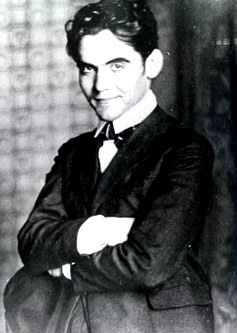 Foto de Federico García posando sonriendo