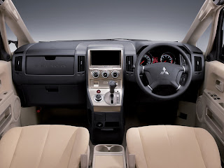 Mitsubishi Delica D:5 Interior