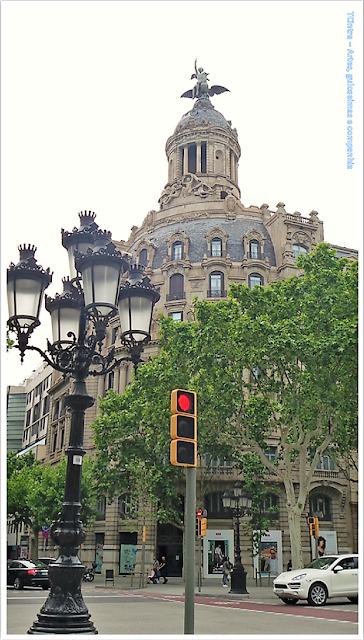 Barcelona; Conhecendo a Europa; sem guia; turismo na espanha; Passeig de Gràcia; Comércio exclusivo; Edifício La Unión y el Fénix Espanhol; 