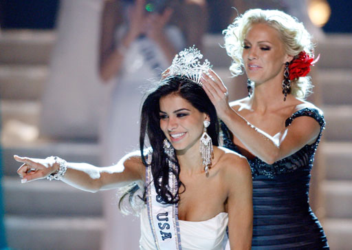Rima Fakih is crowned 2010 Miss USA