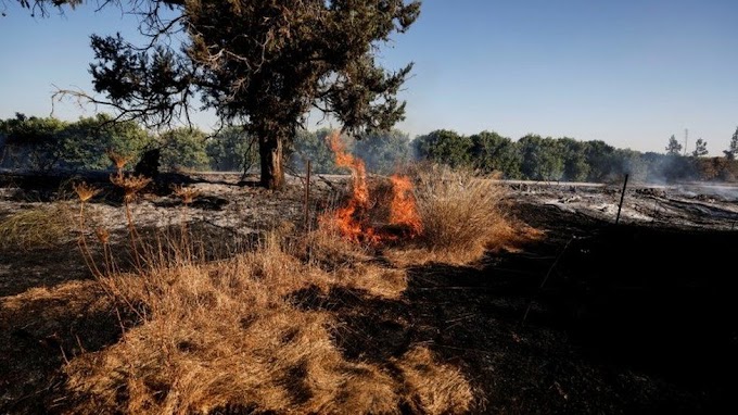 Israel strikes in Gaza after fire balloons launched 2021