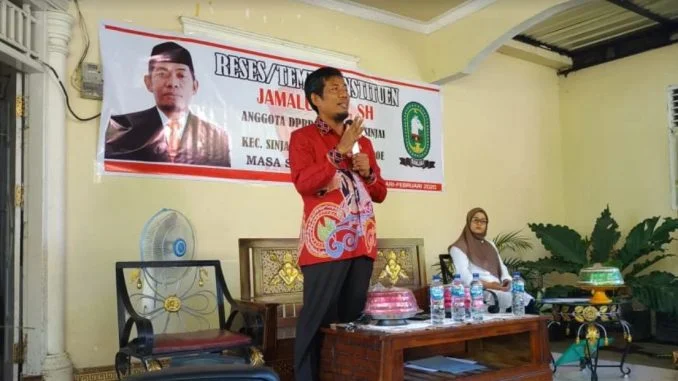 Kawal Aspirasi Warga, Legislator Gerindra Ini Turun Gunung