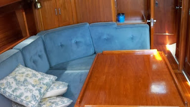 Nonsuch 33- Cabin Port