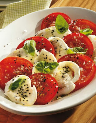 Tomate con queso mozzarella