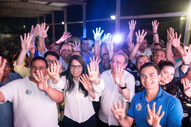 Resultado de imagem para MultidÃ£o prestigia o lanÃ§amento da candidatura de Elaine Neves em Extremoz