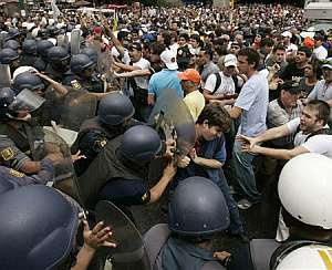 manifestantes contra Chávez