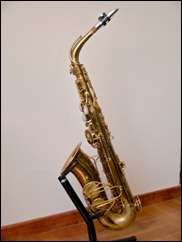 Saxos 001