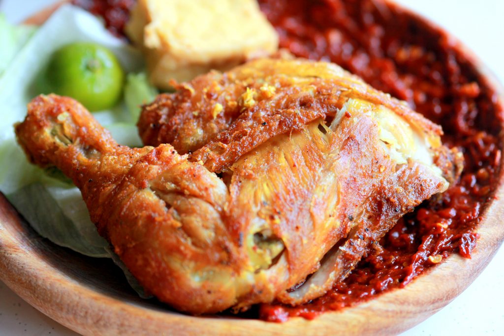 Resep Ayam Penyet Sambal Tomat Cocok Untuk Masakan Sehari 