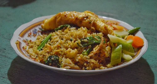 nasi-goreng-laris-dengan-rasa-kurang-mantap