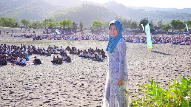 Shalat Idulfitri di Gumuk Pasir Parangtritis