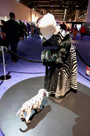 Glenn Close Cruella de Vil 101 Dalmatians zebra costume