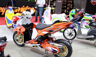 Honda Vario CBS  Motorshow - 2011 - Gambar Foto Modifikasi Motor Terbaru 1.jpg